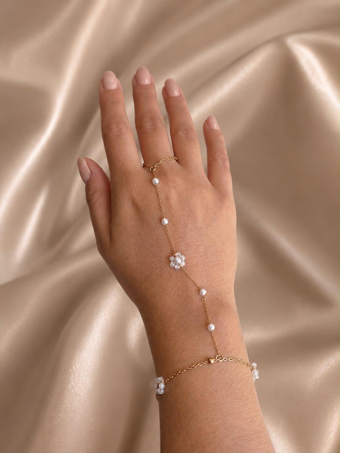 Bracelet de main « Nacre »